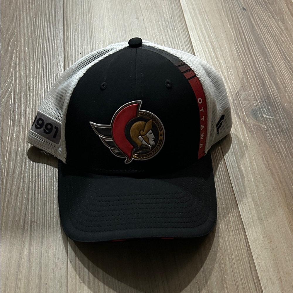 Authentic Ottawa Senators Fanatics Adjustable Hat - Black